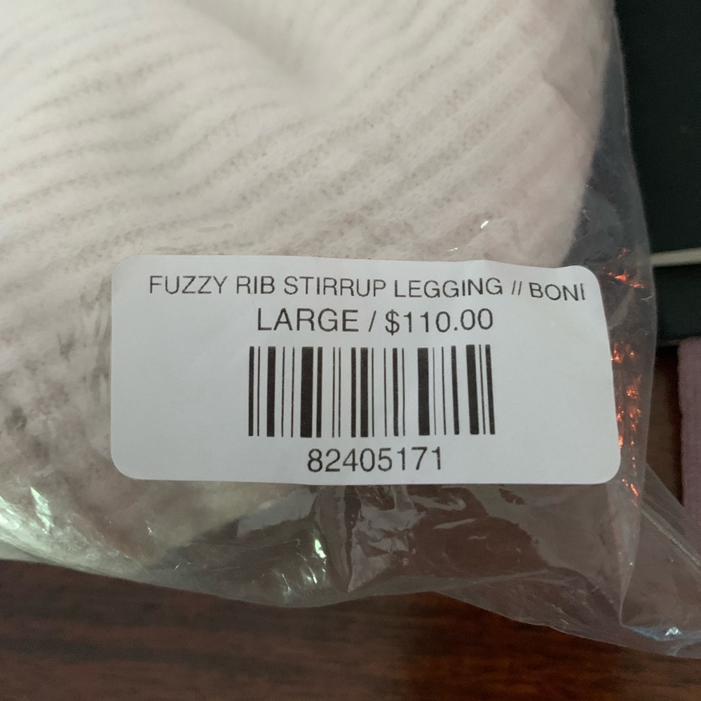 LOOKING TO TRADE!  Dance Class Fuzzy Rib Stirrup Legging-BONE/LARGE-looking 4 XL